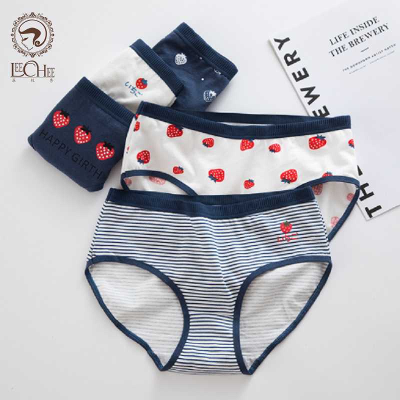 

Japanese Lovely Strawberry Underwear Cotton Briefs Women's Mid Waist Large Underpants Girl Student Comfortable Triangle Shorts, Blue1