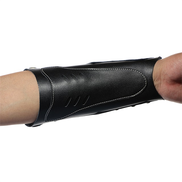 

1 Pcs Professional Archery Arrow Shooting Target Arm Guard Protection Safe Lace Up Armband For Traditional Recurve Bow