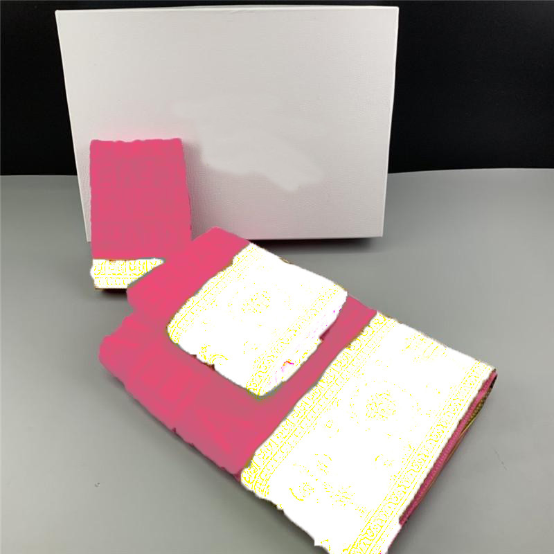 

Brand Baroque Towel Set Designer Signage Printed Towels Cotton Jacquard Bath Towel Set Bath Towel High Quality Towels 3Pieces 1 Set, As pic