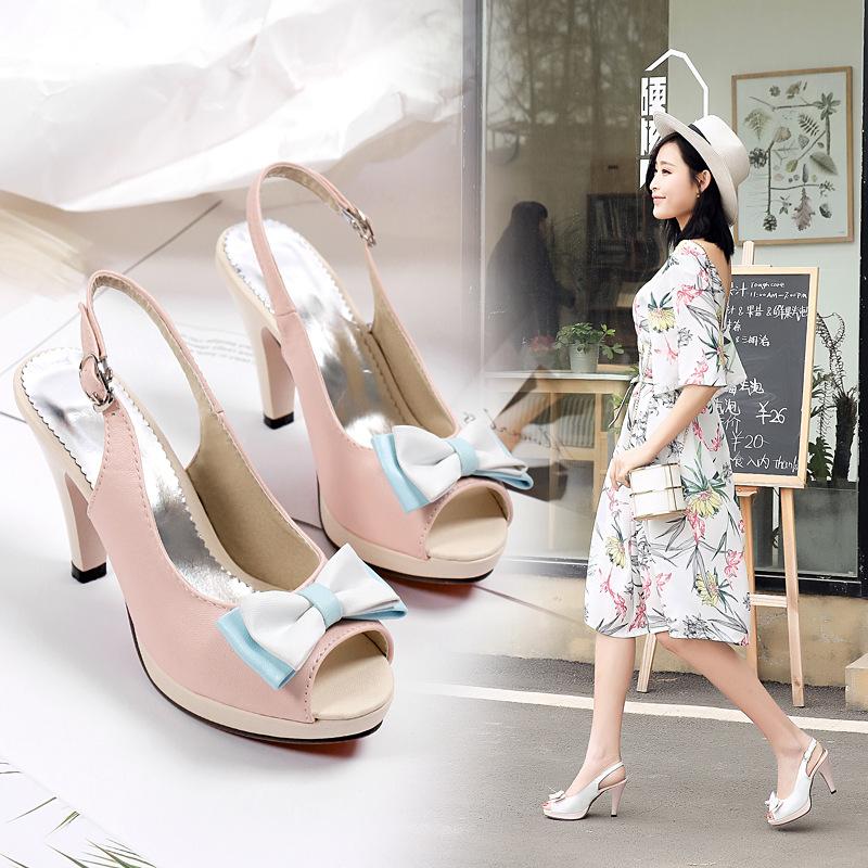 

Chunky heeled sandals for summer 2021. Casual bow-knot fish-toe high-heeled shoes for ladies in large sizes