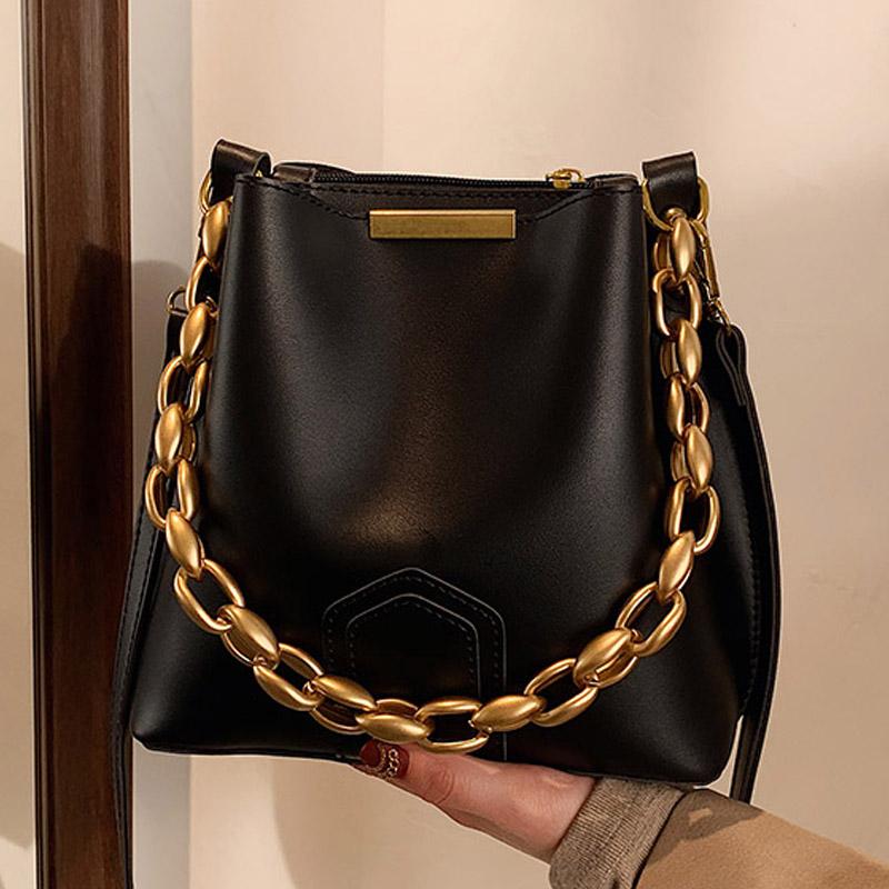 

Simple Solid Shoulder Handbags for Women 2021 High Quality PU Leather Crossbody Bags Women Fashion Chain Designer Sac A Main, Black