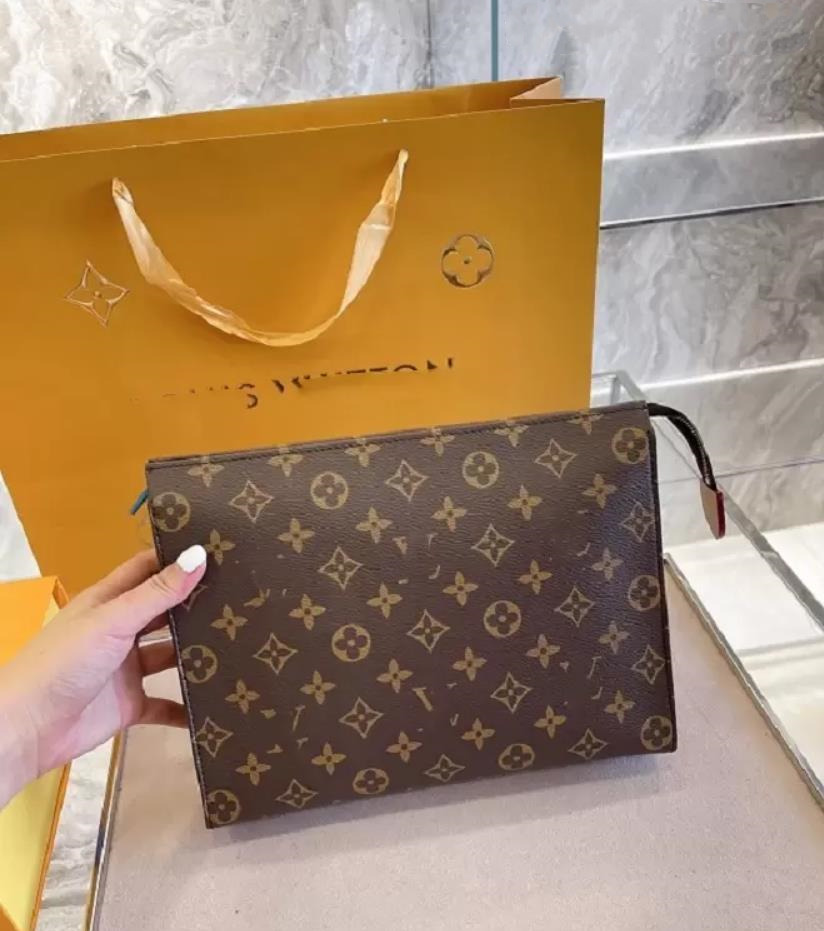 

Designers Travel bag Toiletry Pouch 26 CM Handbags Luxurys Leather Women Clutch Case Waterproof Canvas Cosmetic Wash Bags M47542, Black grid