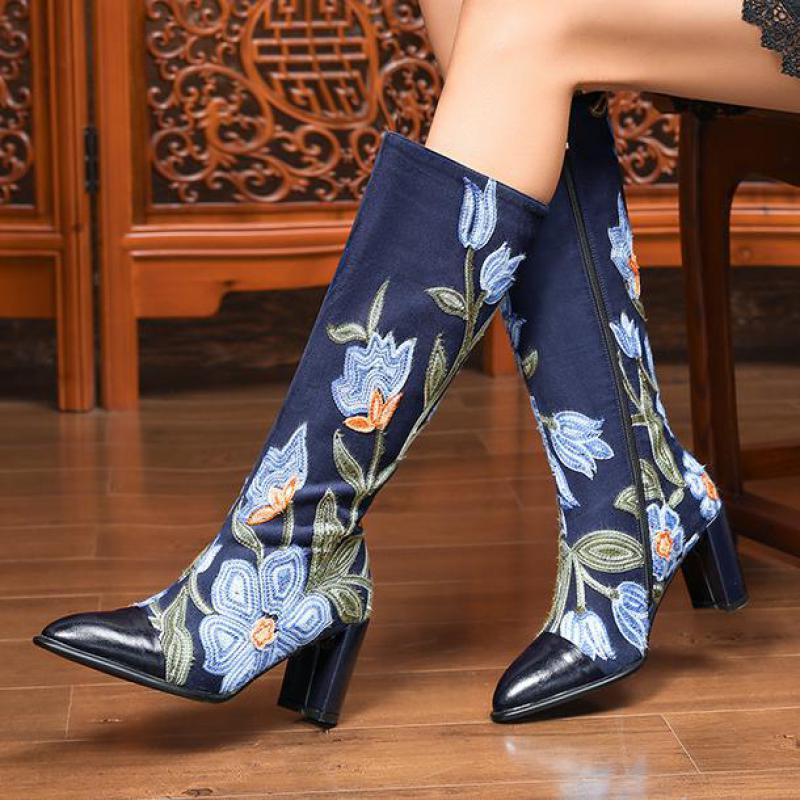 

Johnature 2020 New Women Shoes Platform Boots Genuine Leather Zip Pointed Toe Winter Print Embroider Handmade Leisure Lady Boots, Blue