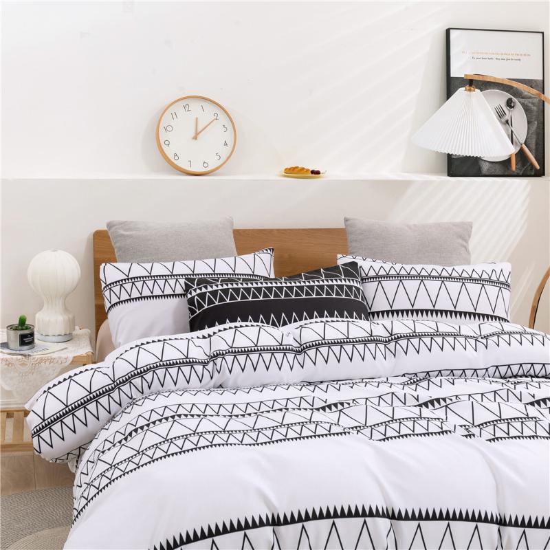 

Simple Lines Black White Modern Elegant Comforter Bedding Set Fashion King Queen  Size Bed Linen Duvet Cover Sets Pillowcase