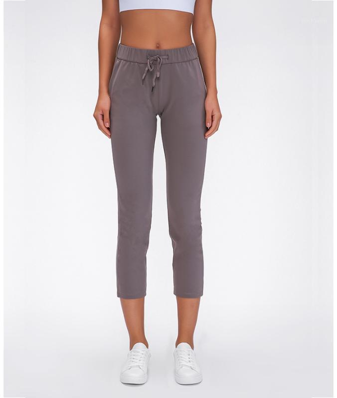 

New skin-friendly nude yoga pants Drawstring stretch slim slimming sports and leisure cropped pants women spring and summer1, Beige