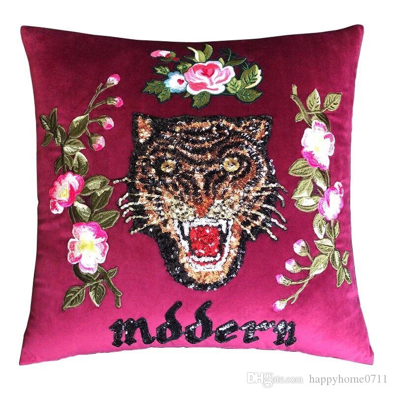 

Luxury designer embroidery Signage pillow cushion 45*45cm and 30*50cm Home and car decoration creative Christmas gift Home Textiles, As pic