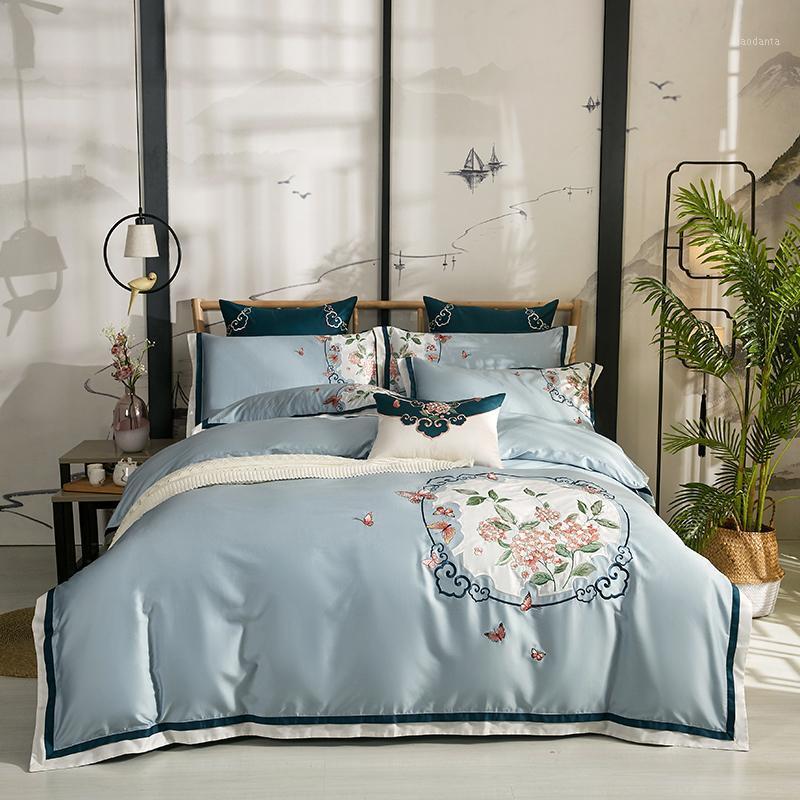 

42 Classic embroidery Egyptian cotton bed linen Soft Satin bedding duvet cover pillowcases bedspreads 4/7pcs sets1