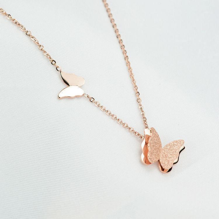 

Double butterfly necklace collarbone chain titanium steel plated rose gold short titanium steel trim1