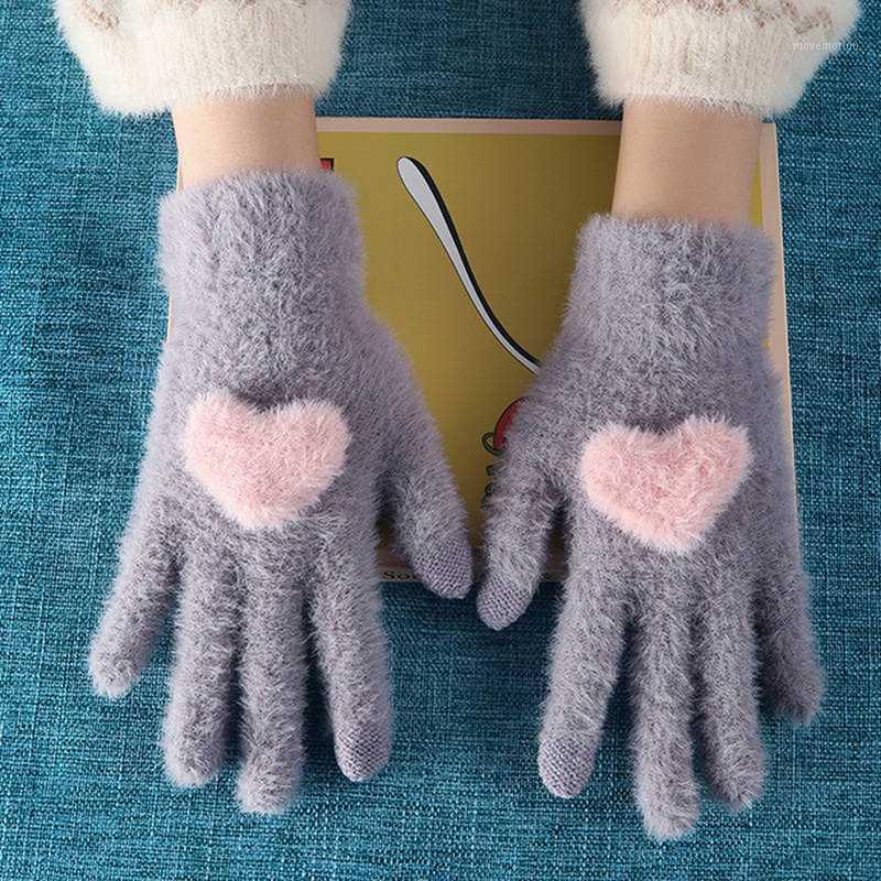 

Winter Fashion Gloves Women Girl Cute Heart Printed Full Finger Warm Mittens For Female Gloves Mittens1