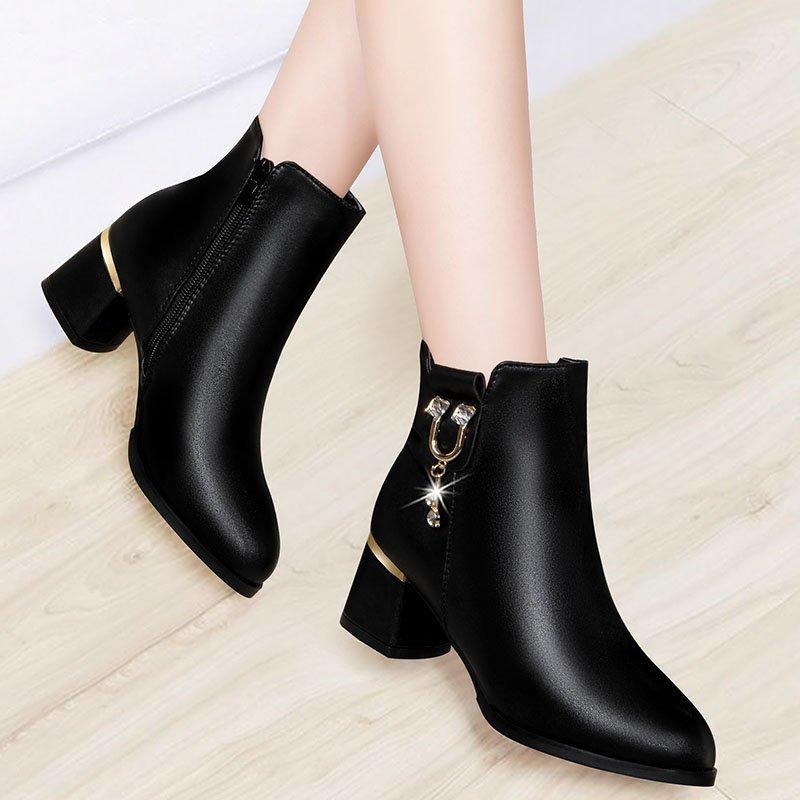 

2020 Winter Women Square Heels Ankle Boots Rhinestone Ladies Shoes Metal Mid Heels Dress Shoes Pointed Toe Botas mujer 8799N, Black