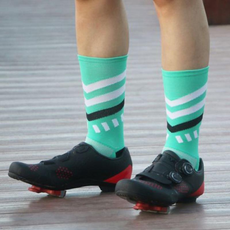 

Cycling Socks Outdoor Sports Running Basketball Skateboard Mid Tube Socks Breathable sweat-absorbent Wear Compression