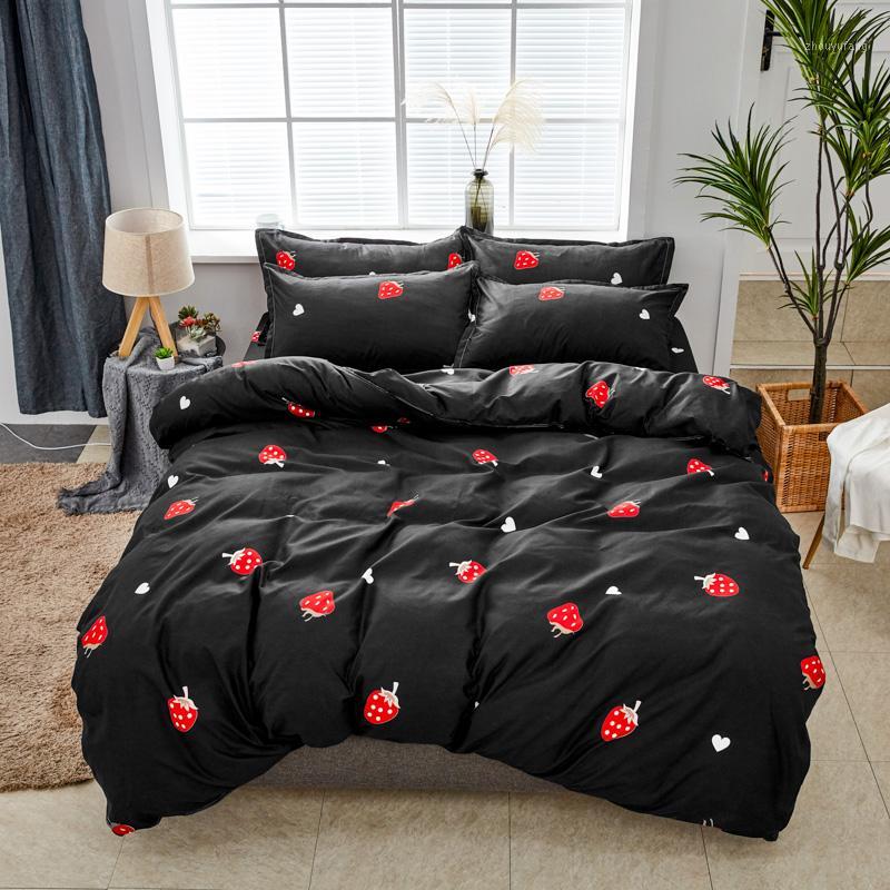

Bedding Sets .WENSD Fashion Black Bedclothes Double,single Soft Comforter 4pcs Love Strawberry -set -cover