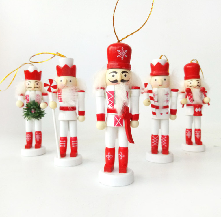 

1 set of the latest model = 5 Christmas decorations 12CM wooden nutcracker Christmas decoration pendant, free shipping