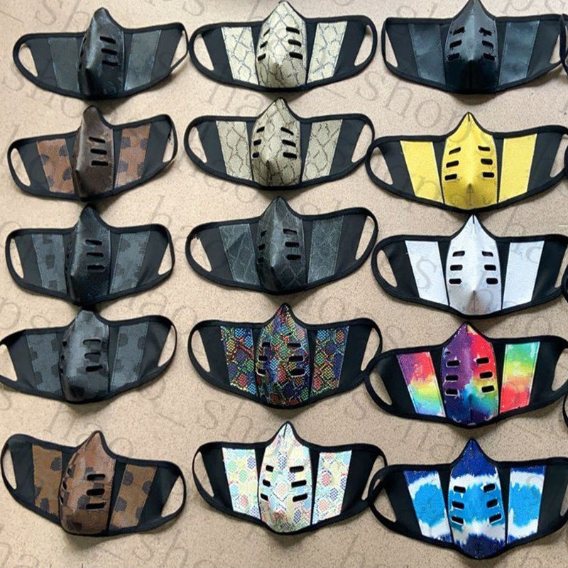 

Unisex Face Masks PU Leather Face Mask Fashion Print Dustproof Mouth Cover Durable Outdoor Windproof Party Face Masks for Christmas