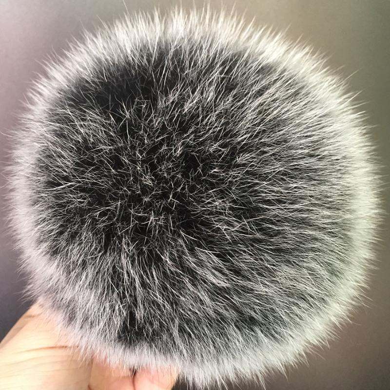 

Big Round Fluffy Real Raccoon Fur Pompoms For Keychains and Knitted Beanie Cap Hats Genuine Pompon Pom with Buttons Whosale