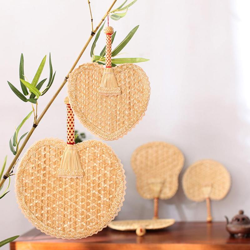 

Hand-woven Wheat Straw Fan Old Man Summer Natural Hand Fan Art Home Decoration