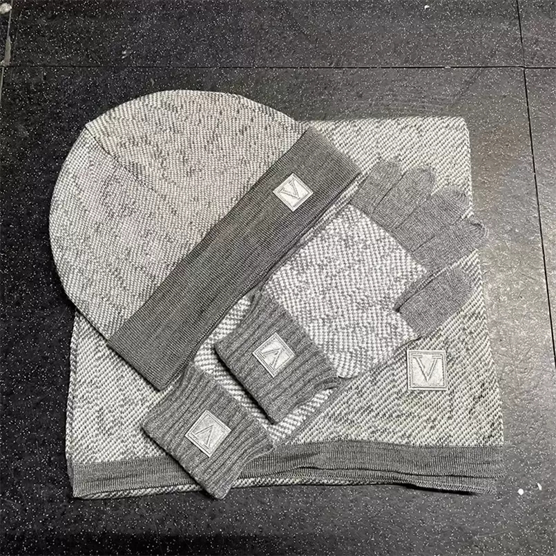 

Designer Mens Beanie Scarf Glove Set Luxury Hat Knitted Caps Ski Scarves Mask Unisex Winter Outdoor Fashion Sets 2022