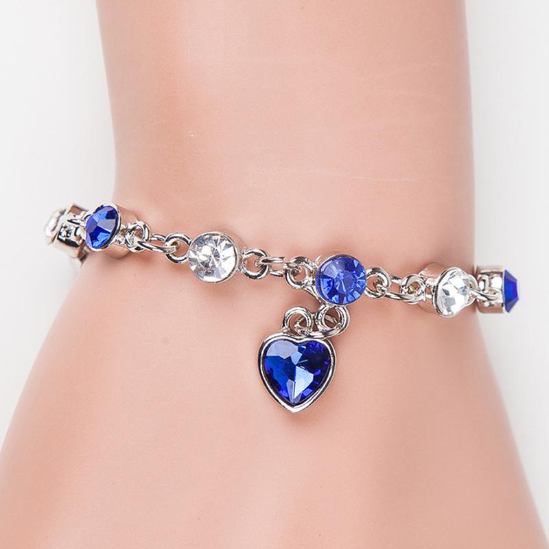 

Hot Sale Korean Fashion Crystal Bracelet Peach Heart Flash Women's Jewelry Bracelet in 2021