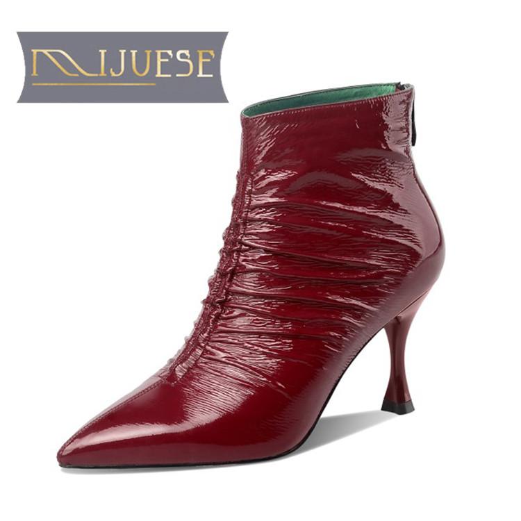 

MLJUESE 2021 women Ankle boots Microfiber Winter short plush Pointed Toe Pleated High heels female boots size 39, Red