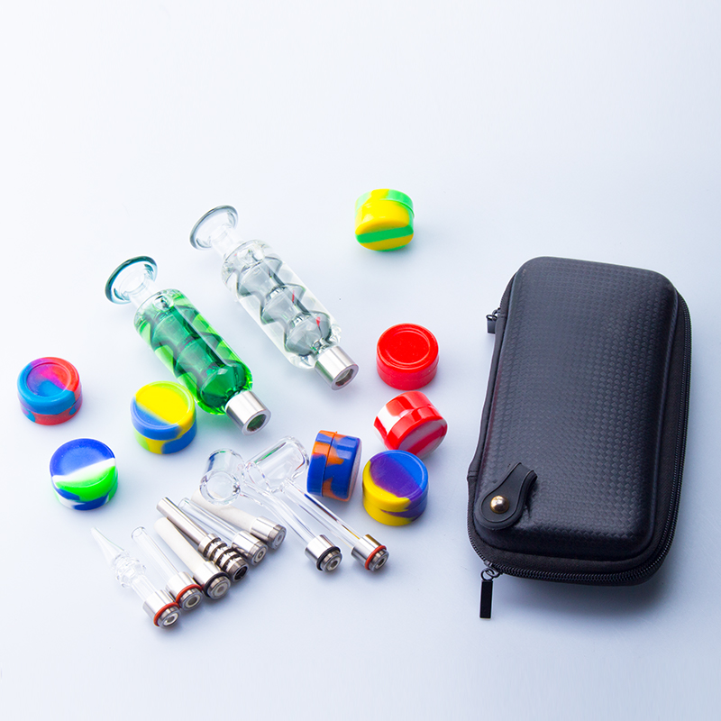 

Love_e_cig NC087 Hookah Glass Pipe Bag Set Colored Cooling Oil Inside Dab Rig Smoking Pipes 510 Titanium Ceramic Quartz Banger Nail Wax Tool Silicon Jar