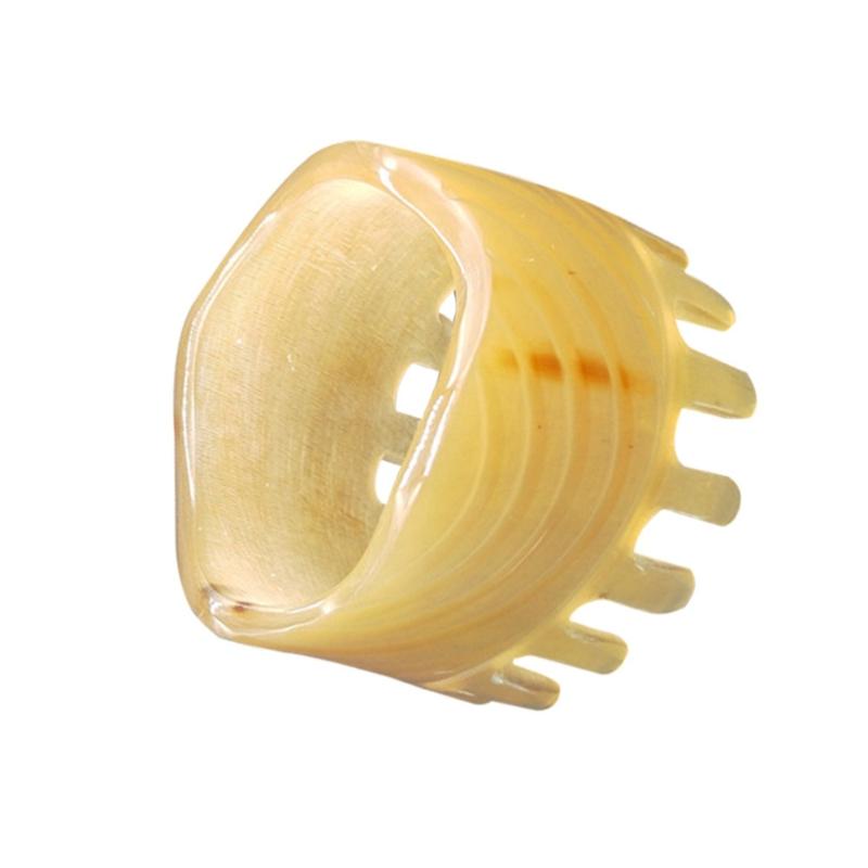 

1 Pcs Comb Durable Natural Portable Exquisite Wide-toothed Hair Comb Massage Horn for Girls Women Ladies