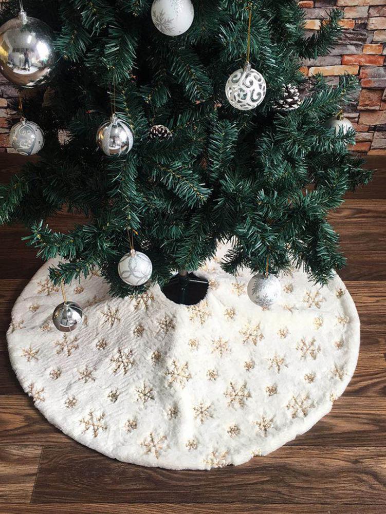 

White Plush Christmas Tree Skirt Glitter Silver Snowflake Christmas Tree Skirt Merry Xmas Party Decor Festival Xmas Cover1