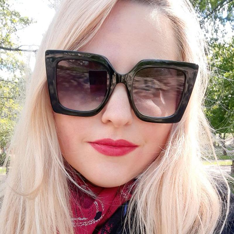

Sunglasses Designer Fashion Cat Eye Women 2021 High Quality Oversize Square Sun Glasses Gradient Shades UV4001