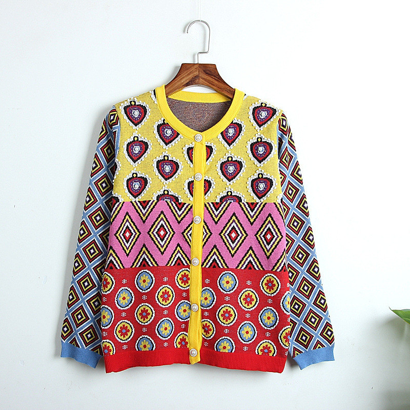 

2021 Vintage Women's Retro Luxury Argyle Beads New Sweater Arrival European Heart with Long Sleeves Around the Neck Cardigan Mesh 27HU, Multi