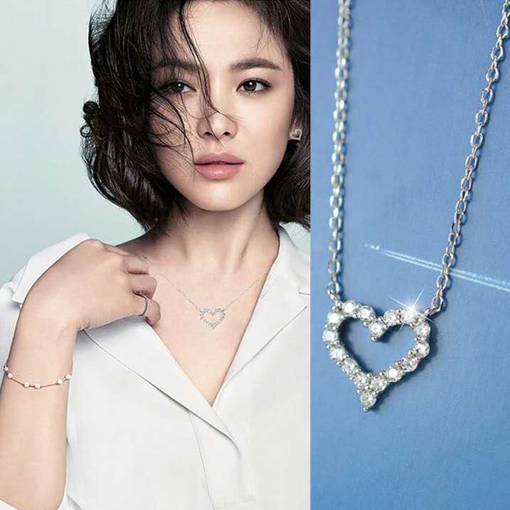 

New Concise Style Silver Necklace Full Diamond for Love Heart Female Zircon Pendant One Chain Short Clavicle