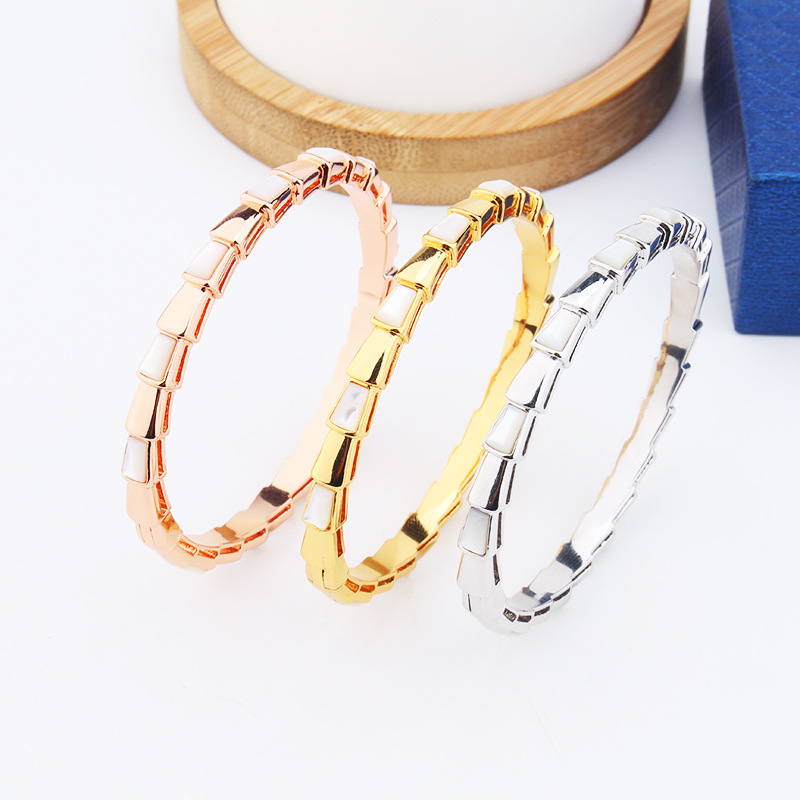

fashion snake bone shell bracelet animal snake womens bracelets jewelry diamond fritillary bracelet bangle jewelry wholesale, Black