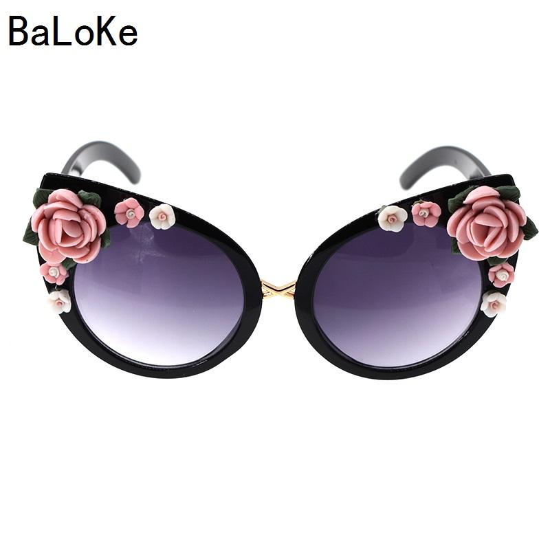 

New Design Baroque Sunglasses Women Fashion Plastic Frame Sunglasses With Rhinestone Decoration For Ladies Girls