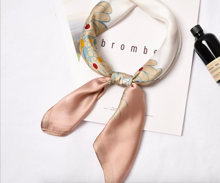 

Pressure fold square scarf female Spring and Autumn joker diamond occupation small scarf decoration small1