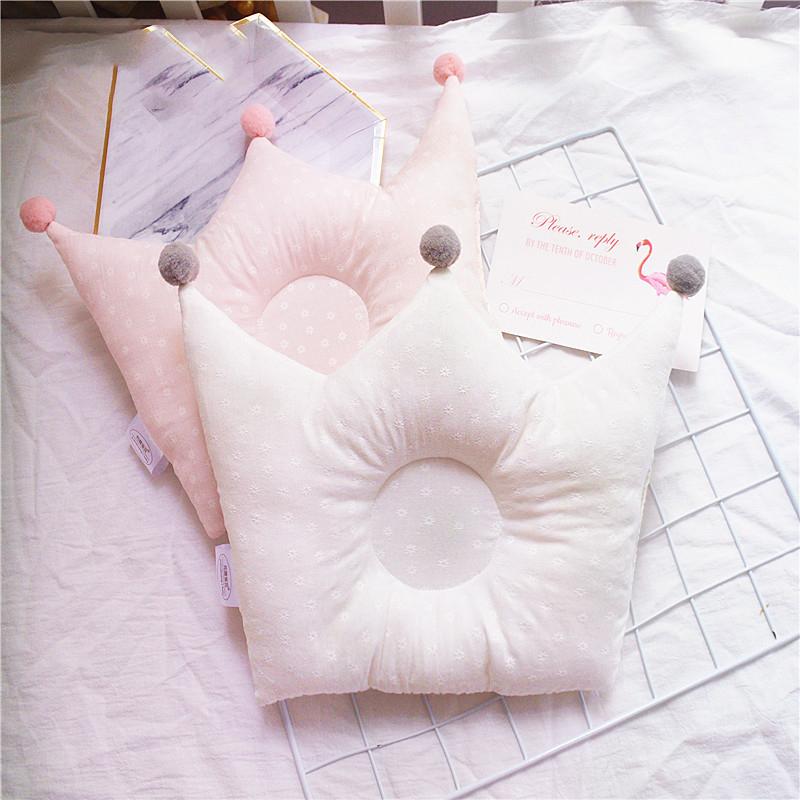 

New Baby Shaping Pillow Prevent Flat Head Infants Crown Dot Bedding Pillows Newborn Boy Girl Room Decoration Accessories