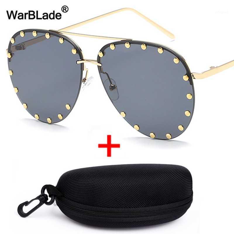 

WarBLade Luxury Oversized Sunglasses Women UV400 Retro Brand Designer Big Frame Sun Glasses For Female Rivet Pilot Eyewear1