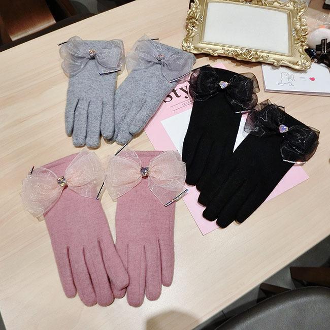

Korean Bow knot Diamond Fashion Women Winter Gloves Black Thicken Warm Cashmere Gloves Pink Ladies Touch Screen AGL280