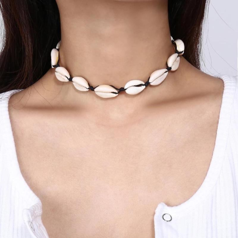 

Vintage Simple Pearl Bead Cowrie Shell Choker Necklace for Women Coin Sequin Pendant Necklace Imitation Pearl Temperament Jewel