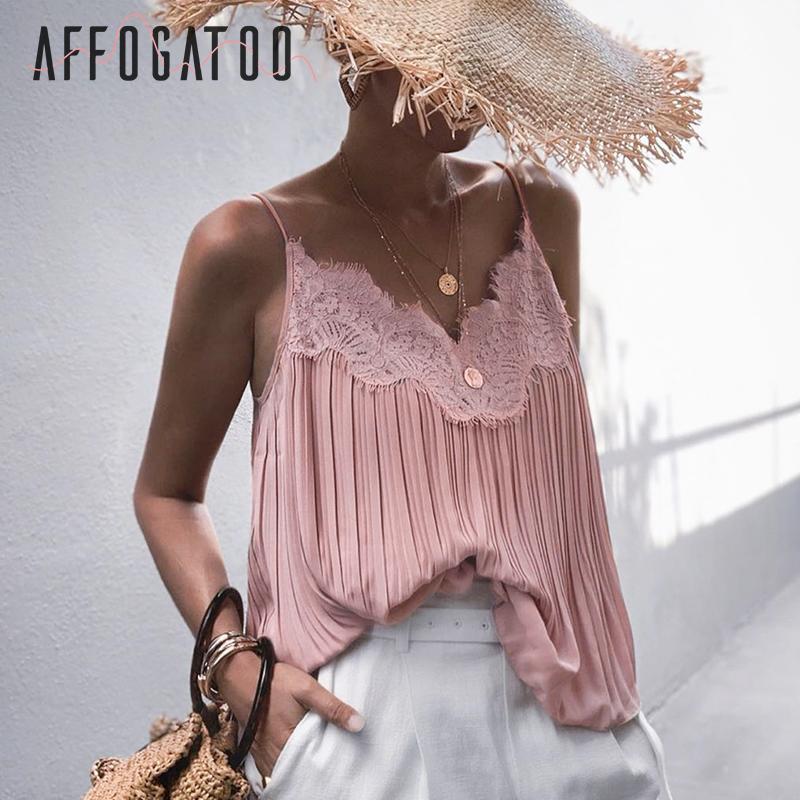 

Affogatoo Sexy v-neck lace pink tops camis women Elegant embroidery tank top female Casual holiday beach strap top shirts ladies Y200701