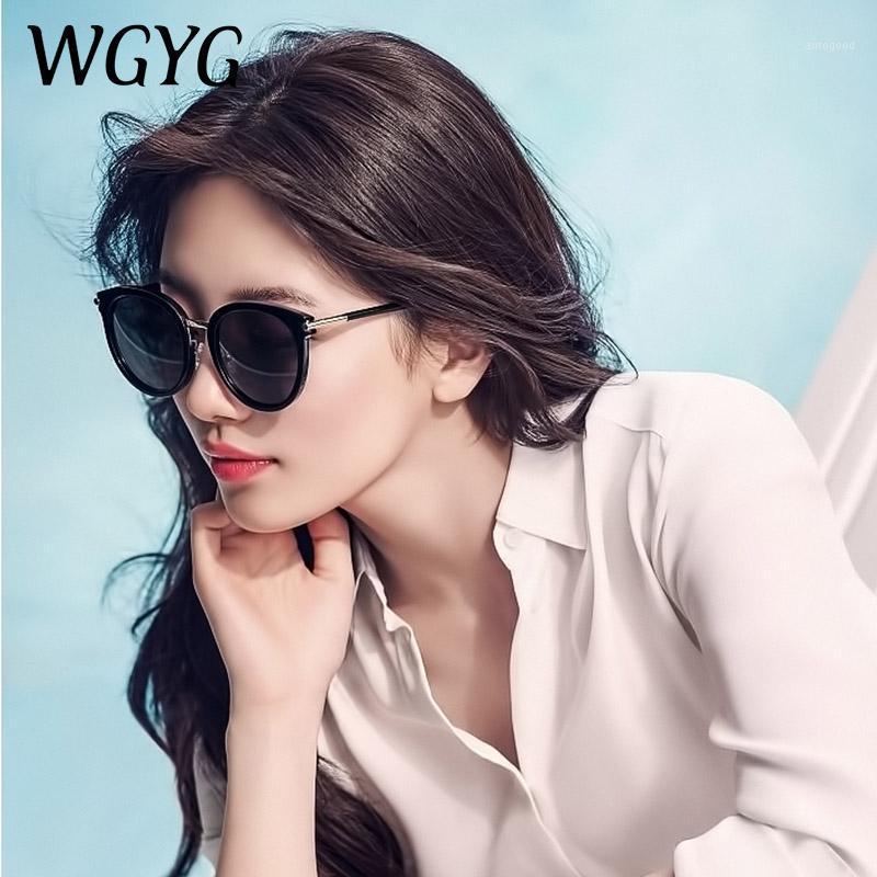 

Sunglasses Retro Ladies Reflective Flat Mirror Classic Driving Women Glasses V4001