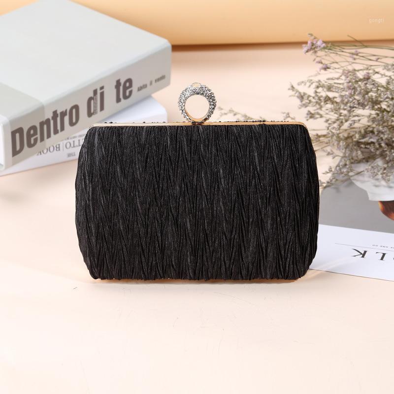 

2020 new Korean version dinner bag women's casual fashion chain ladies clutch bag1, Black