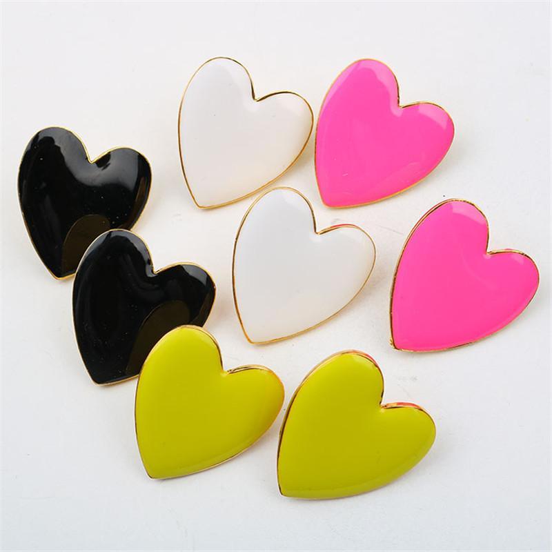 

KOMi Street Style Black White Pink Yellow Gold Love Heart Stud Earrings for Women Lovely Jewelry Korean Accessories E302121