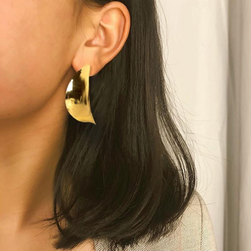 

Cute Gold Small Camber Leave Jewelry High Quality Fashion Woman Earring Retro Exaggerated Special Earrings Hot Sale