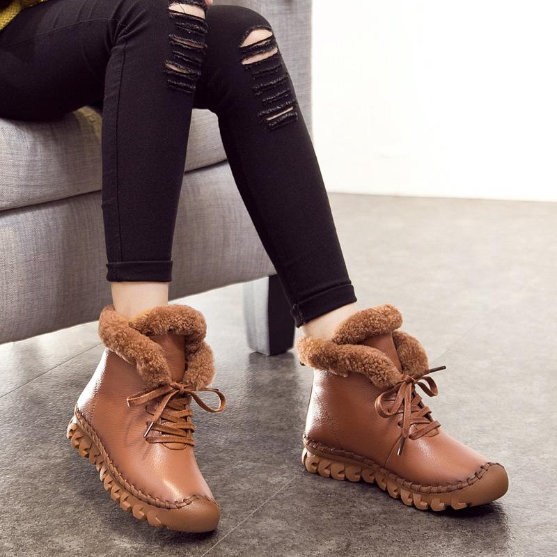 

A520 Warm Thick Cotton Winter Boots Womens 2020 Fashion New Casual Female Genuine Leather Flat Snow Boots Short Plush Shoes, Black