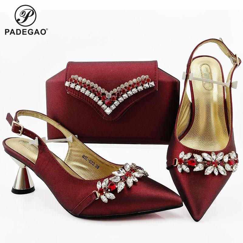 

Concise Style New Design Italian Women Shoes and Bag in Wine Red Color High Quality New Arrivals Summer for Party, Black
