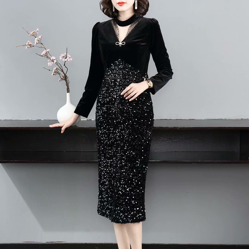 

Spring New Sexy Style Bow Long Sleeve Knot Thin Temper Mid-length Sequins in High Quality Velvet Women's Clothes Ja6r, Burgundy.