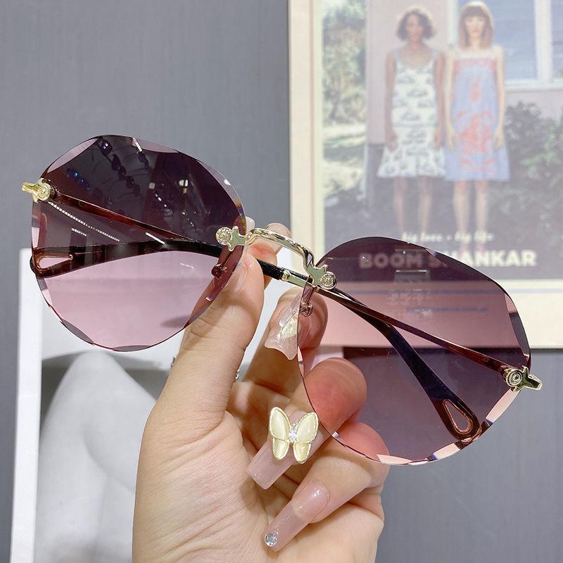 

Sunglasses Fashion Women Small Face Anti Ultraviolet Big Thin