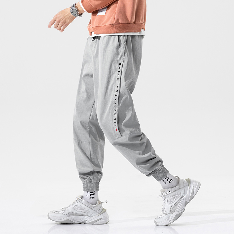 

2021 Breeches Casual Male Popular Autumn Mark Loose Versatile Capri Printed Korean Spring-style Bouquet Feet Cargo Pants Sle2, Red