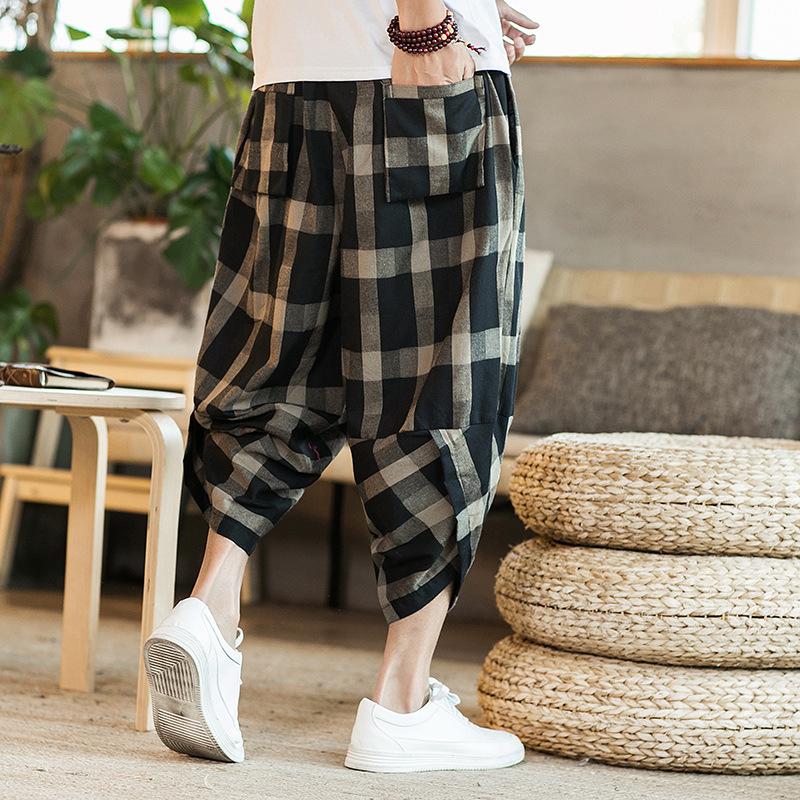 

Men's Linen Capris national style retro check Capris men's loose cotton beach pants lantern wide leg pants, Red