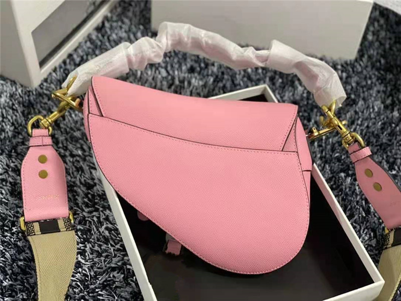 

2021 New Color Pink Saddle bags Palm pattern Shoulder Bags With wide shoulder strap Full Sense of Luxurys Designers Handbags Large 25.5cm#, Extra dhl freight