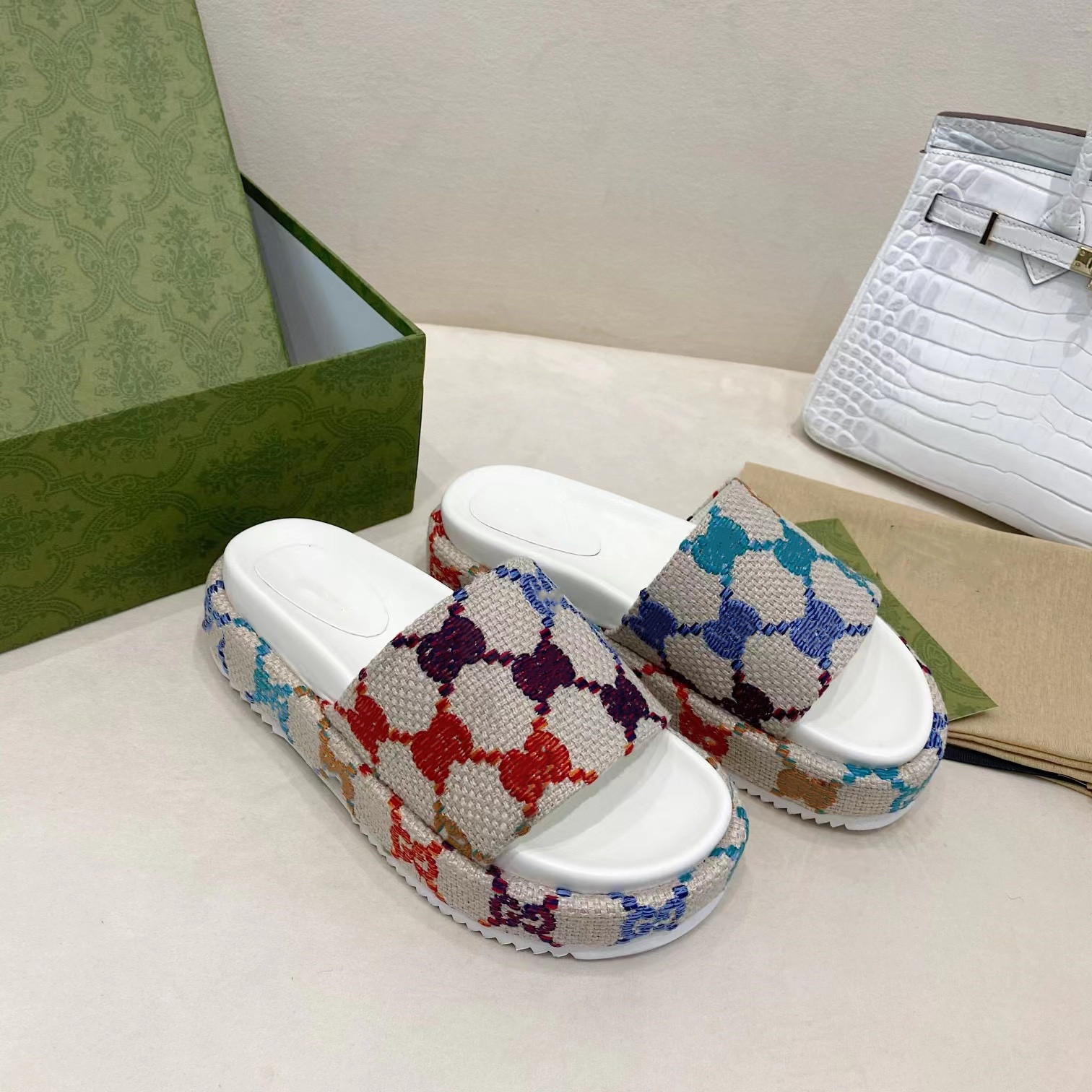 

2022Color matching slipper Angelina Logo Jacquard Coated Canvas Platform Slides Sandals Special printing process printing upper, Colour=1