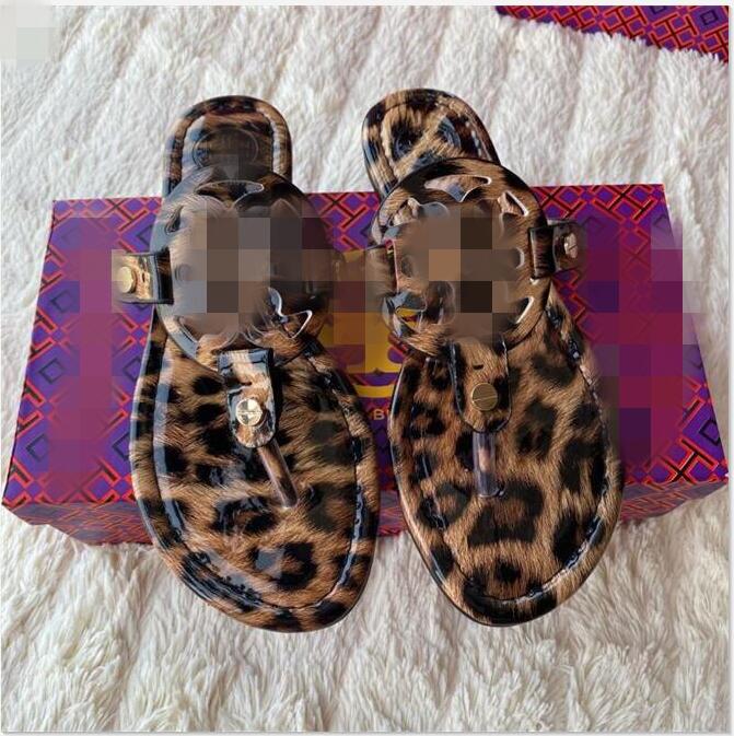 

WITH BOX Beach slippers Summer Women Shoes fashion women flip-flops 100% leather Le Slippers Bath Ladies slippers Large size 35-42, Black